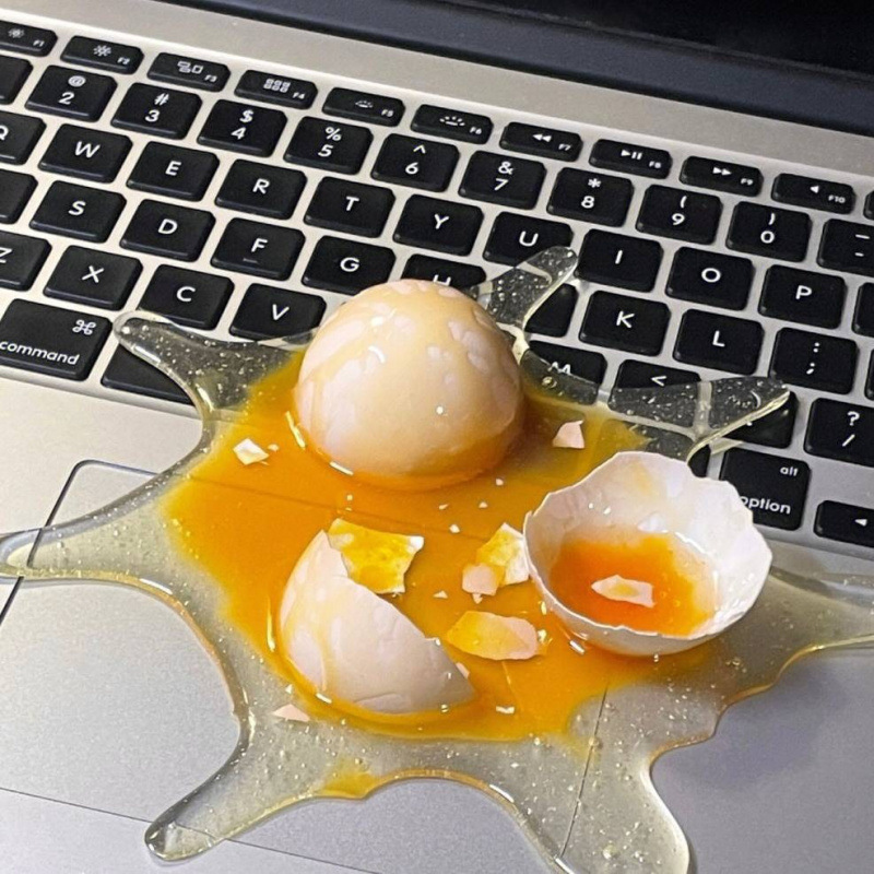 Broken Egg Cell Phone Holder S – Home Office Tech Gadgets recenzja i cena